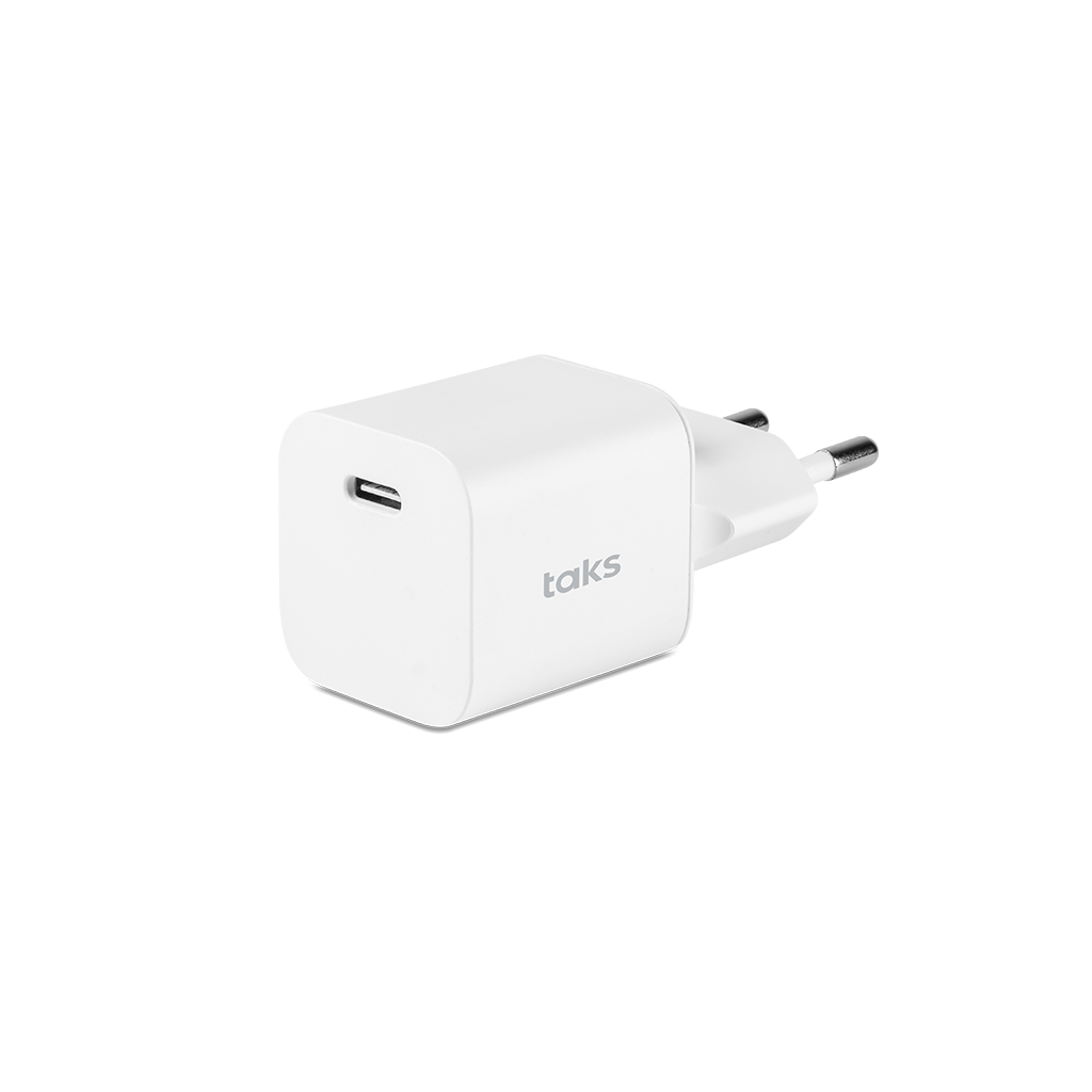 taks TP02 30W PD USB-C Seyahat Hızlı Şarj Aleti , Beyaz